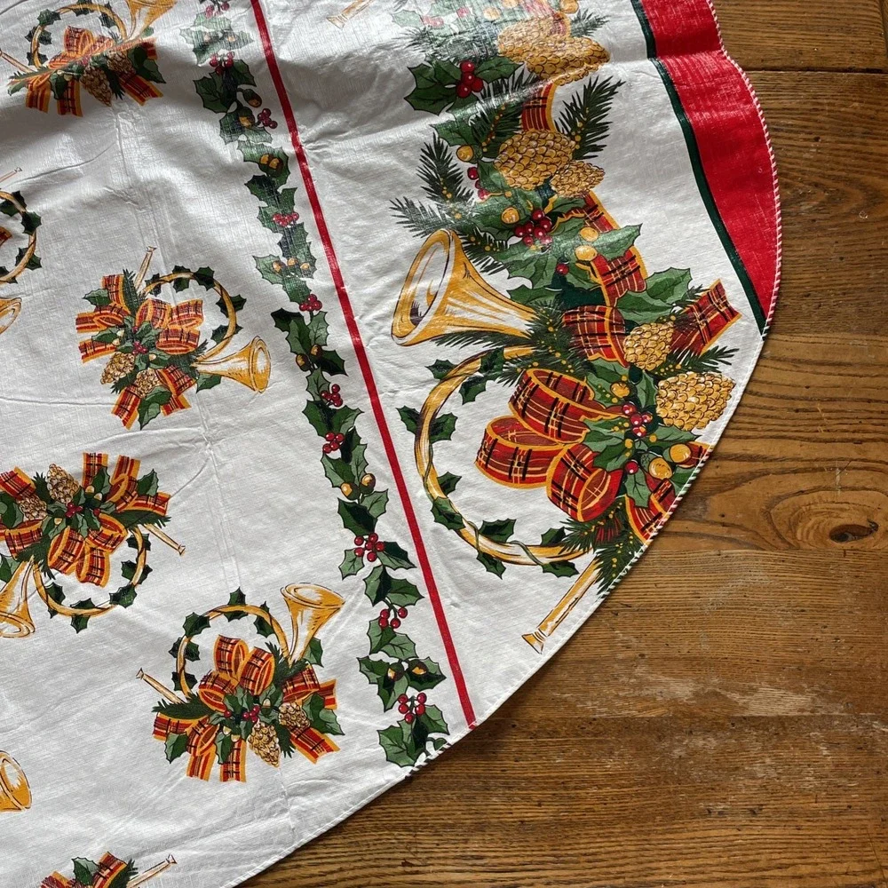 5 Vintage‎ Matching Lined Table Cloths Winter Christmas Wipeable Round Rectangle